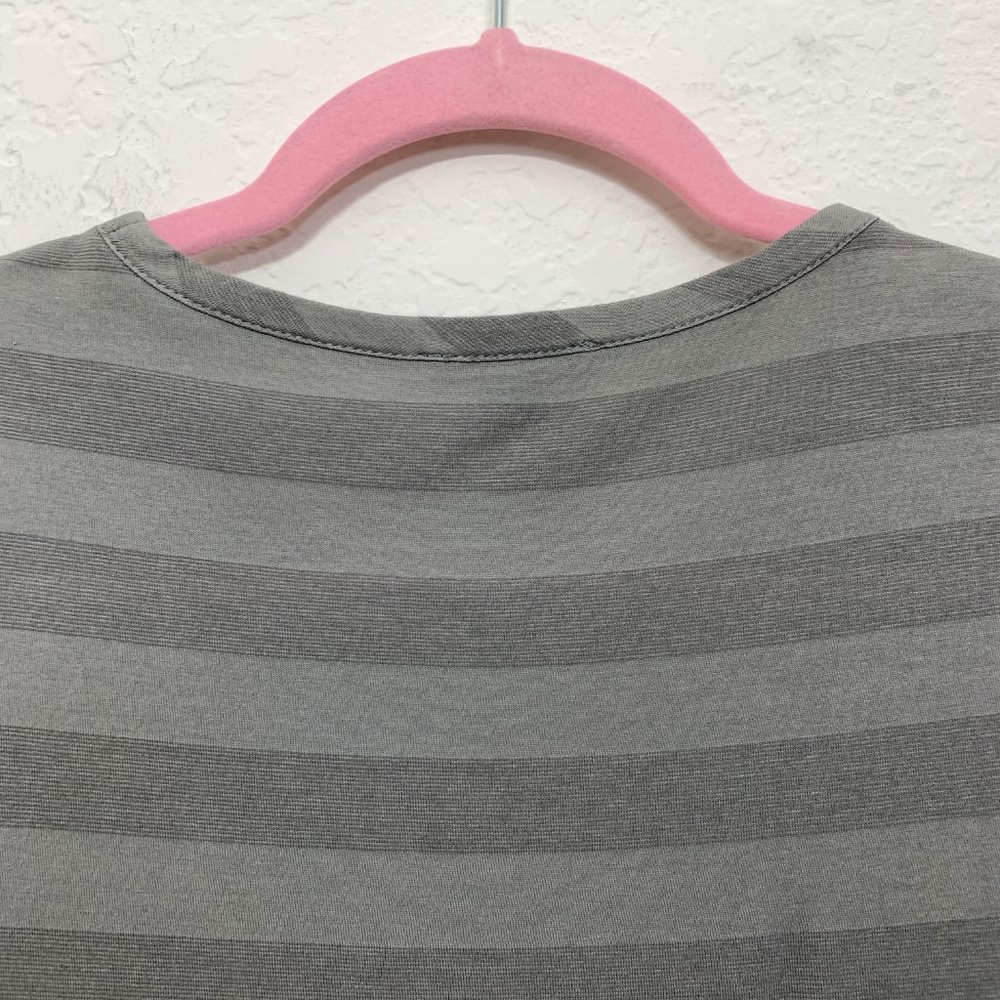 Theory Mens Medium Gray Striped Lightweight Stretch Crew Neck Top Short Sleeves - Picture 7 of 10